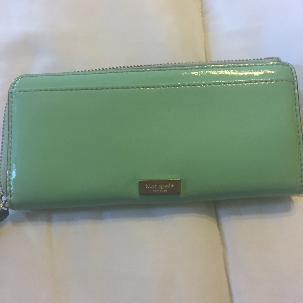 Kate Spade Wallet - Picture 2 of 5